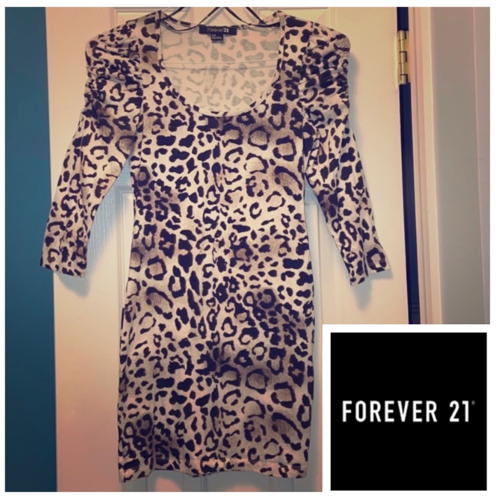 NWOT - FOREVER 21 Cheetah Print Dress - Size SMALL
